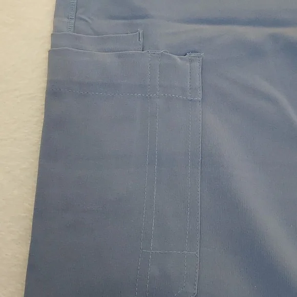 Essential Threads Welby mens Scrubs set - Picture 4 of 16